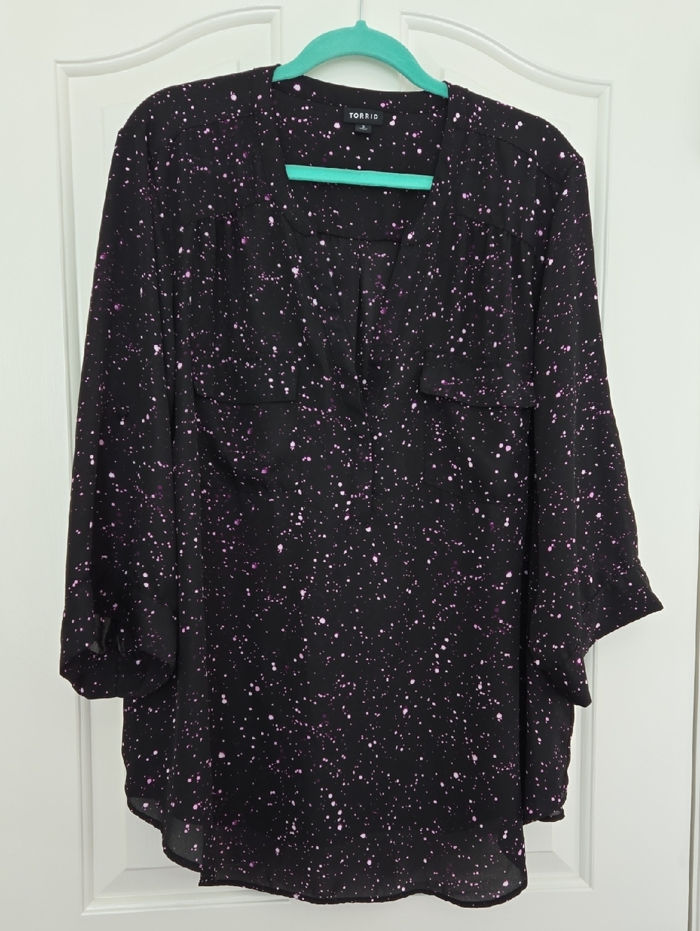 Torrid 3X Black Pink Speckle Popover Blouse | Roll‑Tab Sleeves, V‑Neck Flowy Top
